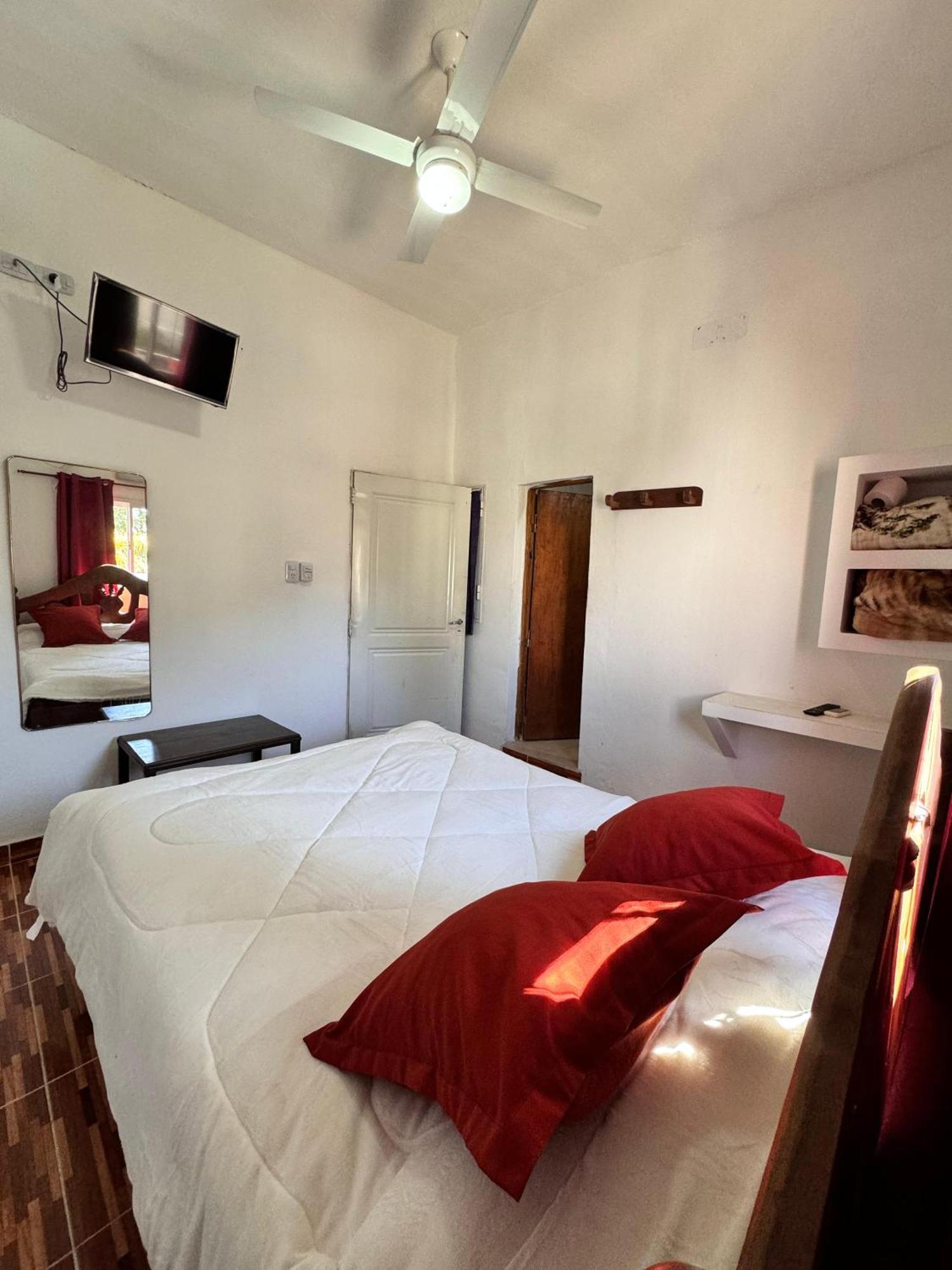 Rincon Del Agua Aparthotel Termas de Rio Hondo Bagian luar foto